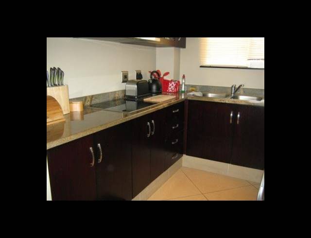 2 BEDROOM APARTMENT TO LET IN POINT WATERFRONT